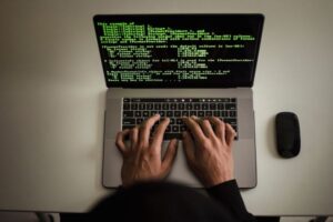 Learn How to Become a Full-Stack Developer: Tips, Tutorials, and Guides