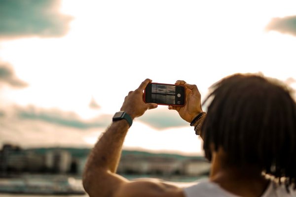 how to back up photos to the cloud